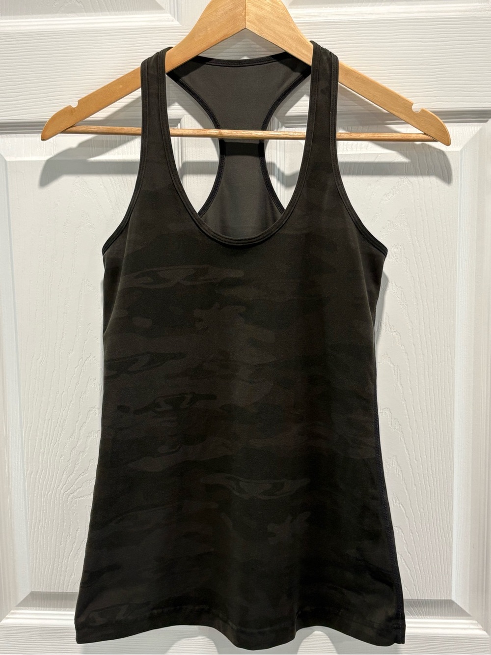 Lululemon Vintage Luon Camo Cool Racerback Tank Silver Logo Y2K, Size 8